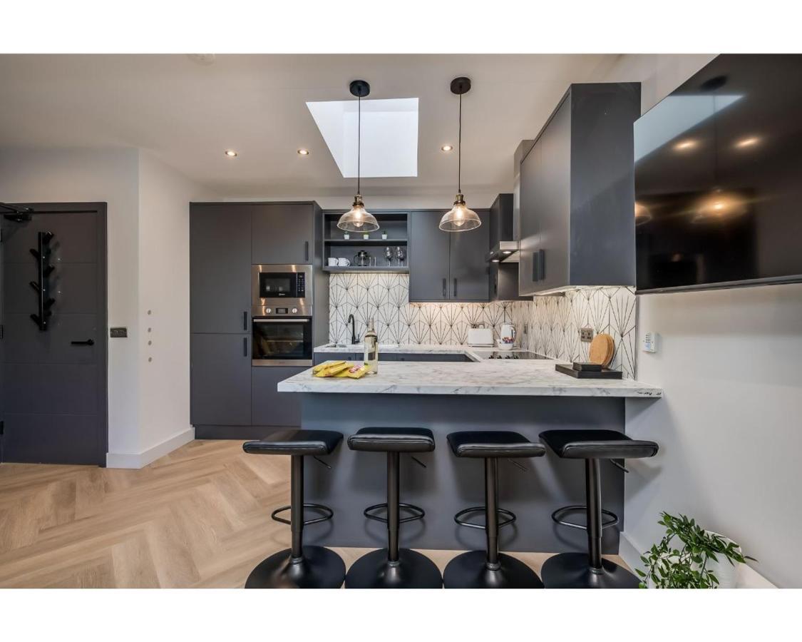 Central Belfast Apartments: University Street Экстерьер фото